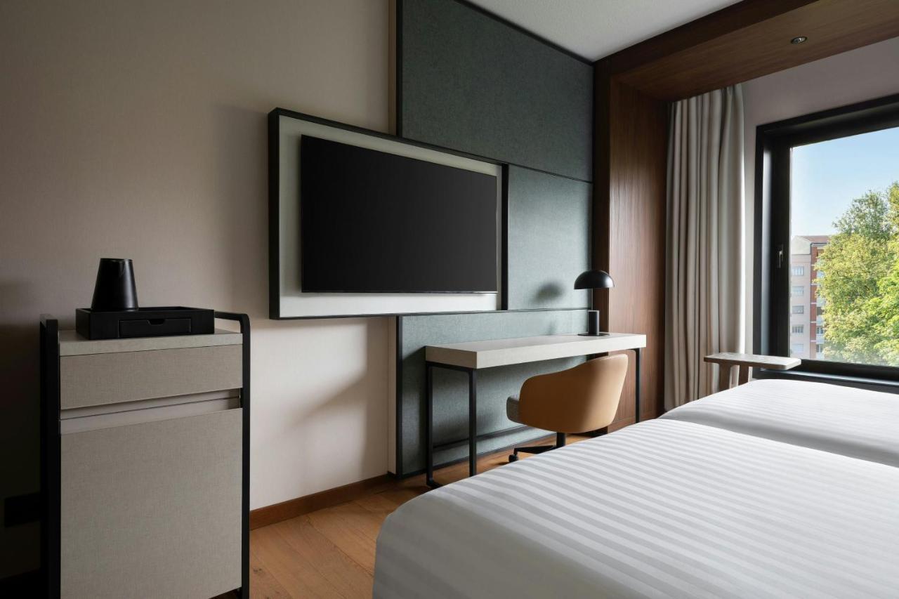Milan Marriott Hotel Esterno foto