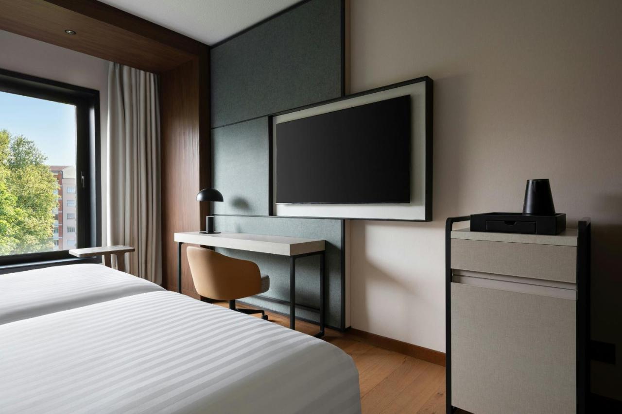 Milan Marriott Hotel Esterno foto